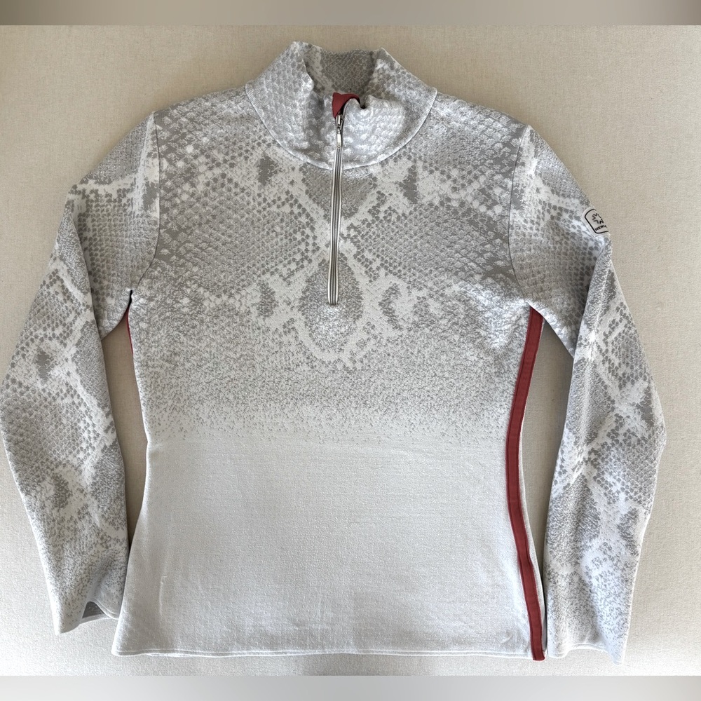 Newland ski sweater snakeskin light grey red S half-zip